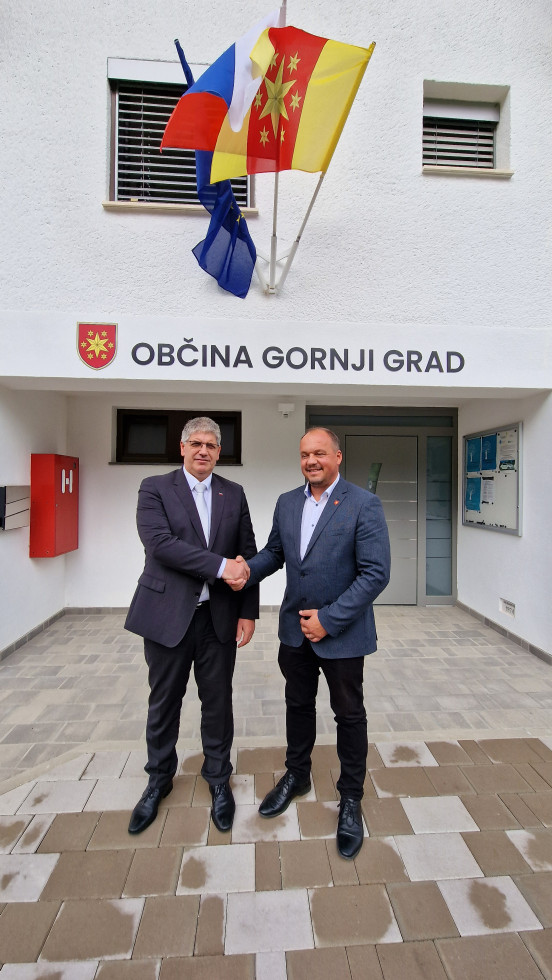 Minister Boštjan Poklukar in župan Občine Gornji Grad Anton Špeh