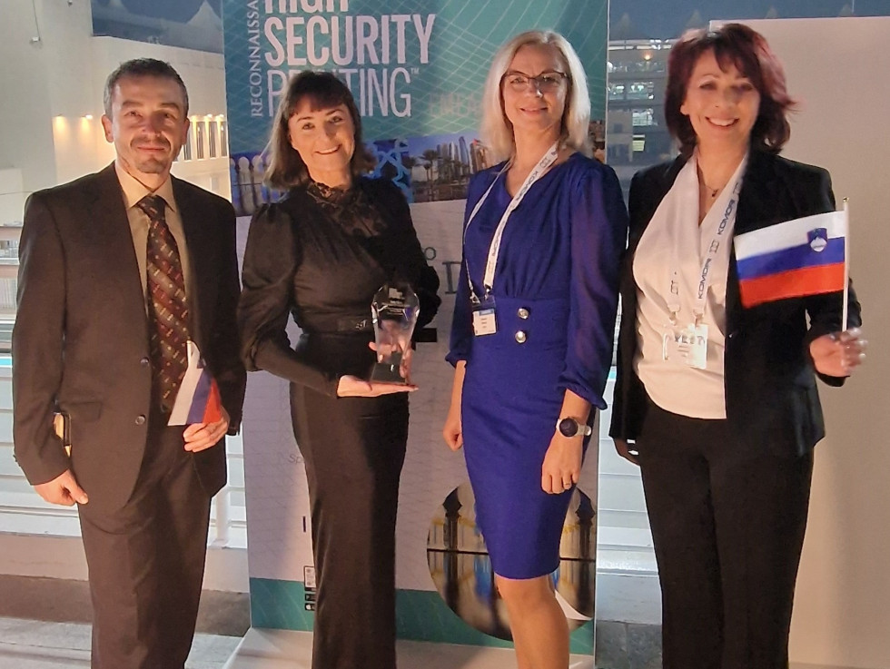 From the left: Aleš Pelan, MSc, Alenka Colja, MSc, Simona Strnad, MSc and Mihela Colnarič.