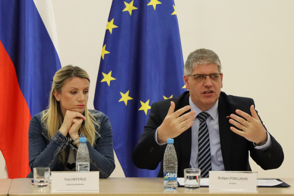 State Secretary Tina Heferle and Minister of the Interior Boštjan Poklukar