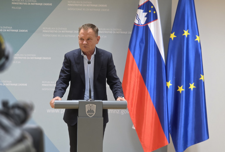 Minister Matoz s predlogom spremembe zakona za hitrejšo obravnavo pravosodja ob napadih na policiste