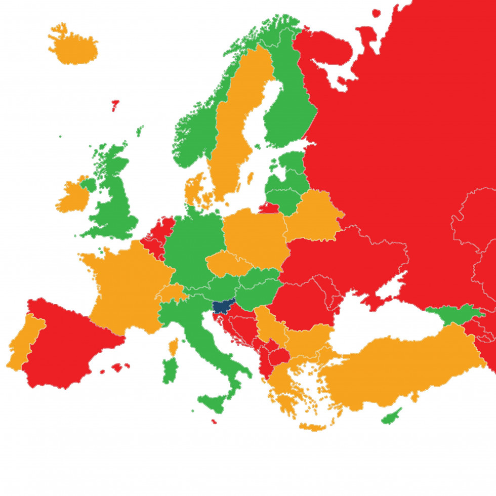Zemljevid Evrope z barvnimi oznakami držav glede na tveganje za okužbo z novim koronavirusom