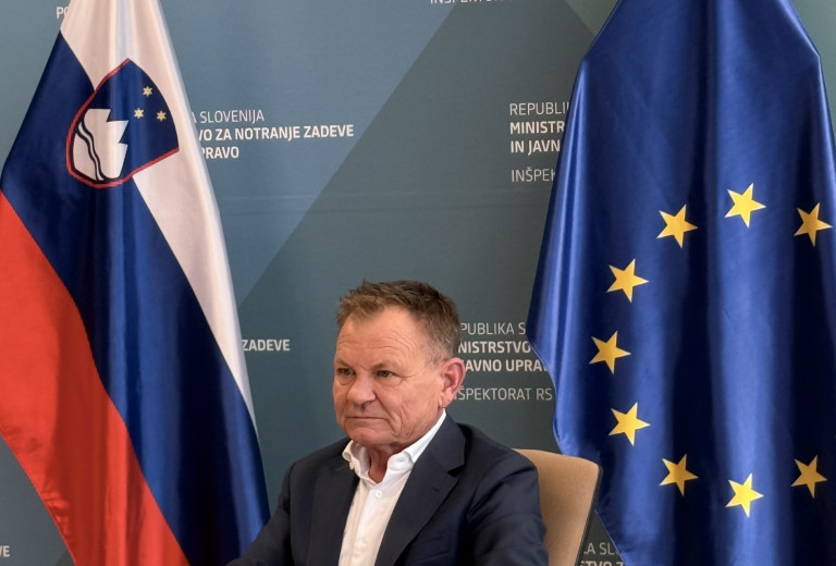Minister Franci Matoz s komisarjem Brunnerjem o migracijah in schengnu 