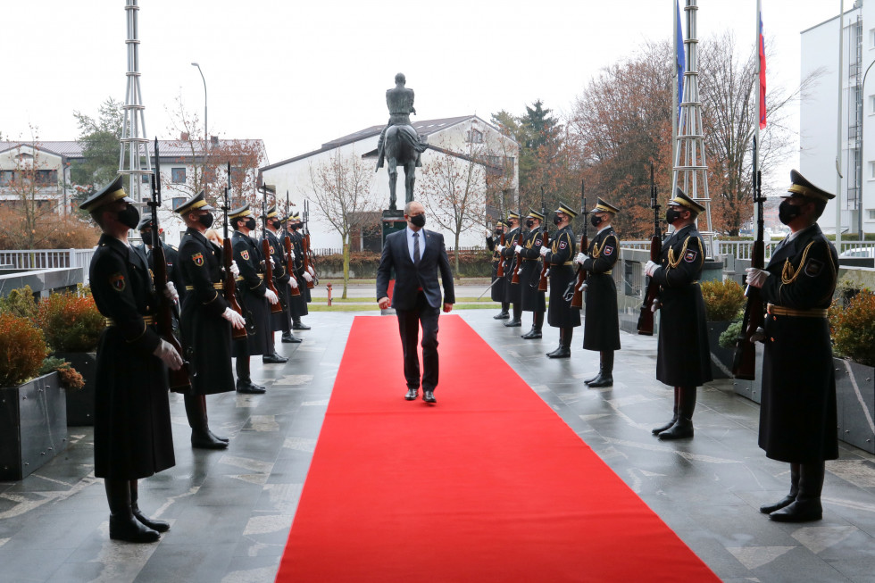 Prihod predsednika Državnega sveta Alojza Kovšce na MORS