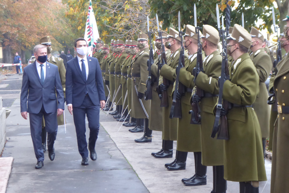Sprejem ministra Mateja Tonina na obisku v Budimpešti z vojaškimi častmi