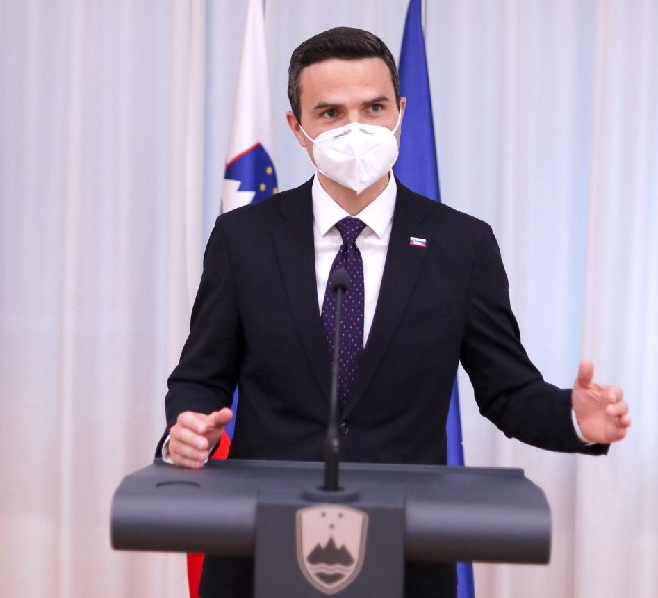 Minister mag. Matej Tonin na današnjem odprtju nove Uprave za vojaško dediščino