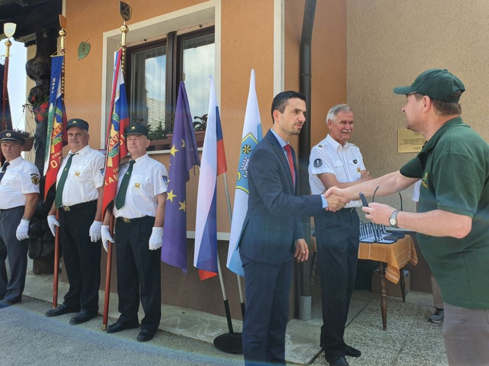 Minister se rokuje z organizatorji slovesnosti na Veliki Lašni