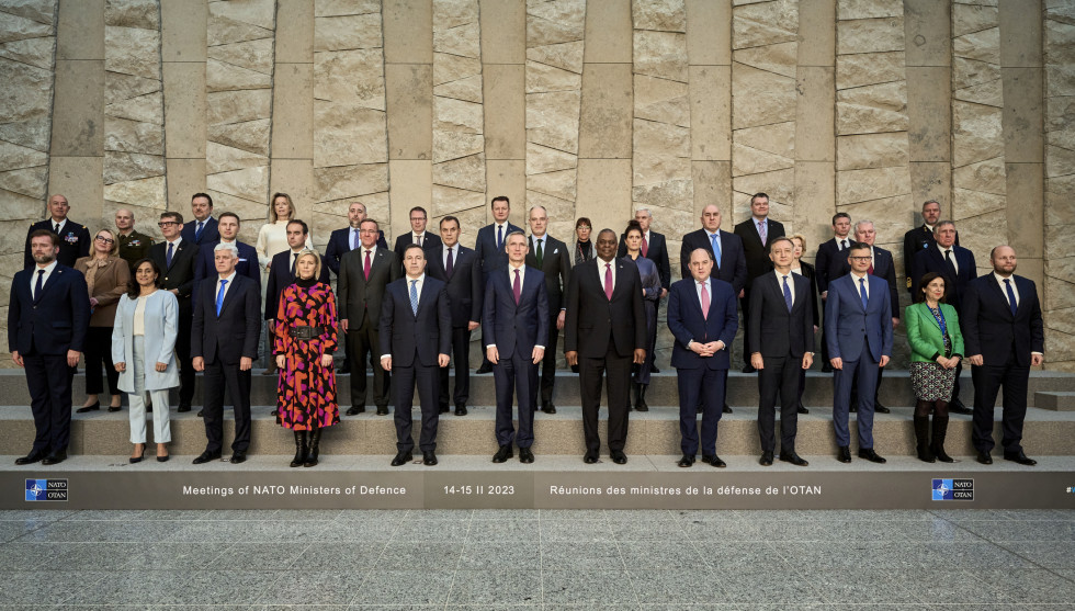 Group photo of the ministers participating in the session