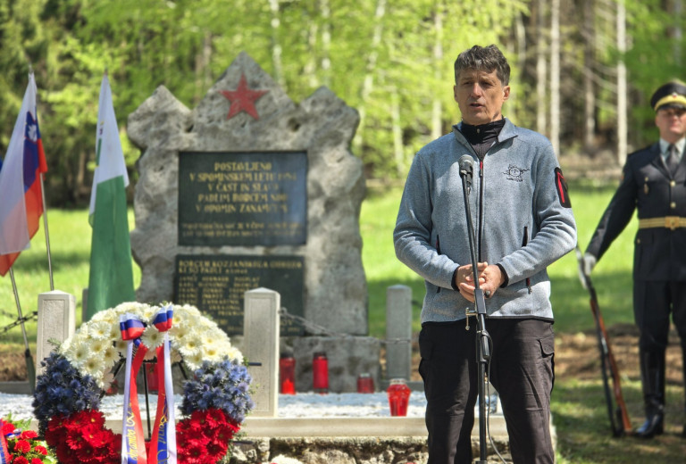 »Naše največje orožje je enotnost,« je poudaril minister mag. Borut Sajovic na Boču