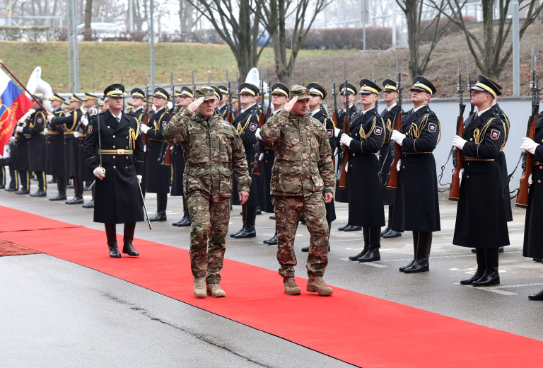 Brigadir Boštjan Močnik prevzel dolžnost načelnika Generalštaba Slovenske vojske