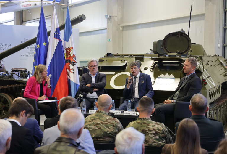 Slovenija v svetu prelomnic – o varnosti, odpornosti in strateških izzivih