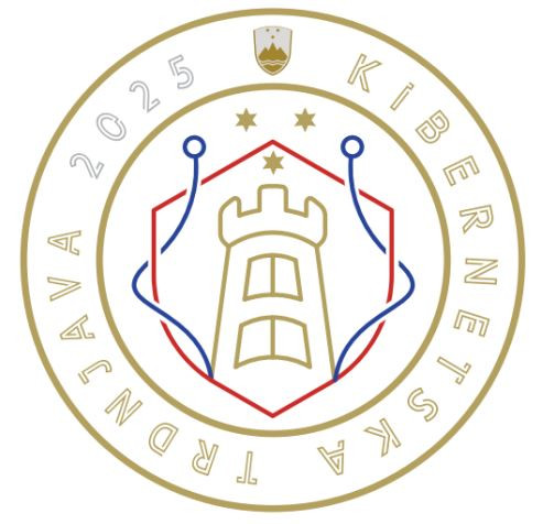 Znotraj dveh koncentričnih krogov je stilizirana trdnjava in elementi računalniškega omrežja. Obkroža jo ime vaje in slovenski grb