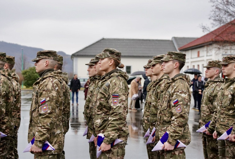 Leta 2025 se je skupni obseg Slovenske vojske povečal za 379 pripadnikov in pripadnic