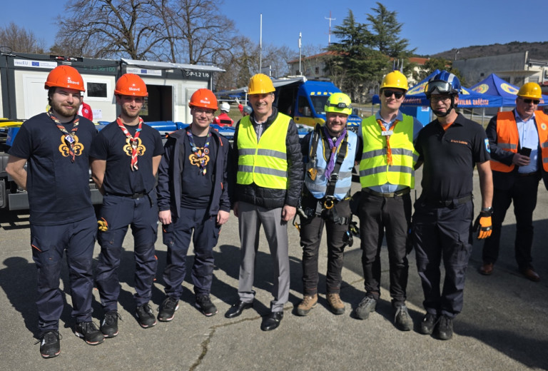 V Sežani predstavljene nove zmogljivosti za začasne nastanitve 