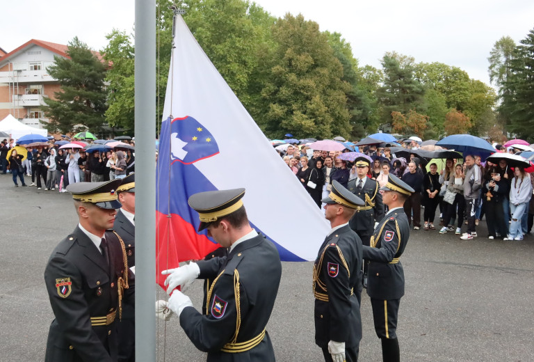 V Vojašnici generala Maistra o aktivnem državljanstvu in vojaški dolžnosti mladih