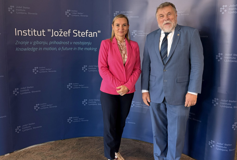 Ministrica Rifelj na IJS: jedrska varnost temelji na domačem znanju