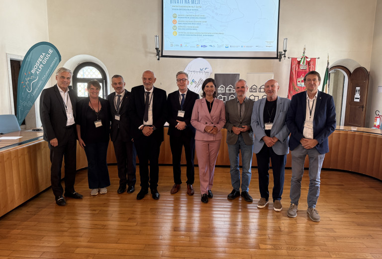 Čezmejno sodelovanje za varno in kakovostno bivanje v Julijskih Alpah