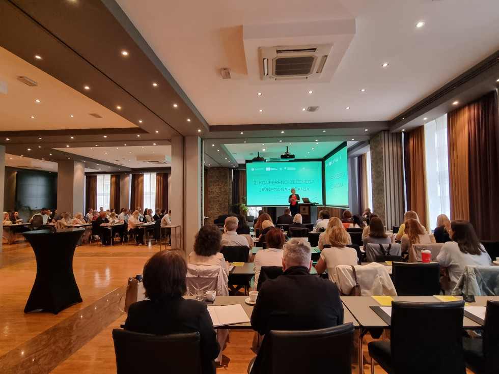 Polna dvorana udeležencev konference