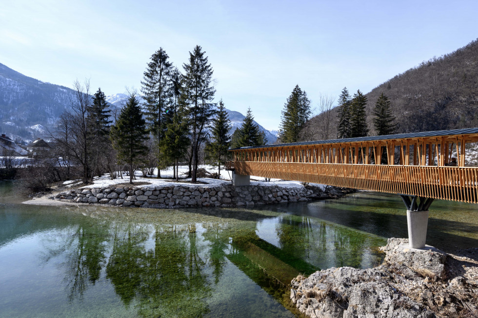 Brv za pešce in kolesarje med vasema Kamnje in Polje v Bohinjski Bistrici