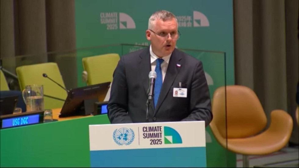 Minister Kumer med nagovorom