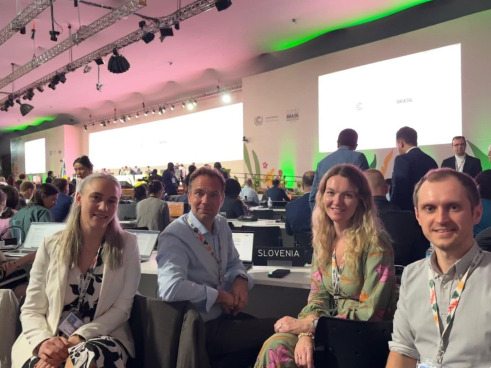 Slovenska delegacija na zasedanju COP30