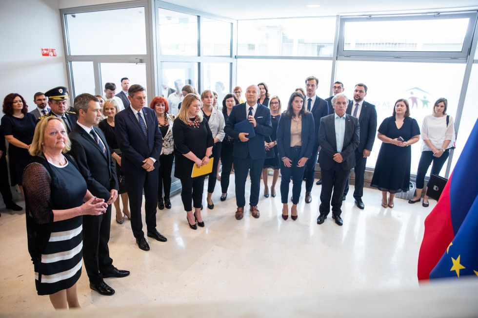 gostje na prireditvi, v prvi vrsti veleposlanica Kraljevine Norveške v Sloveniji, minister za pravosodje, predsednik Republike Slovenije, direktorica Javnega zavoda Hiša za otroke, namestnik varuha človekovih pravic