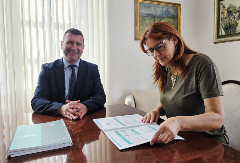 Ministrica prejela letno poročilo Uprave za izvrševanje kazenskih sankcij