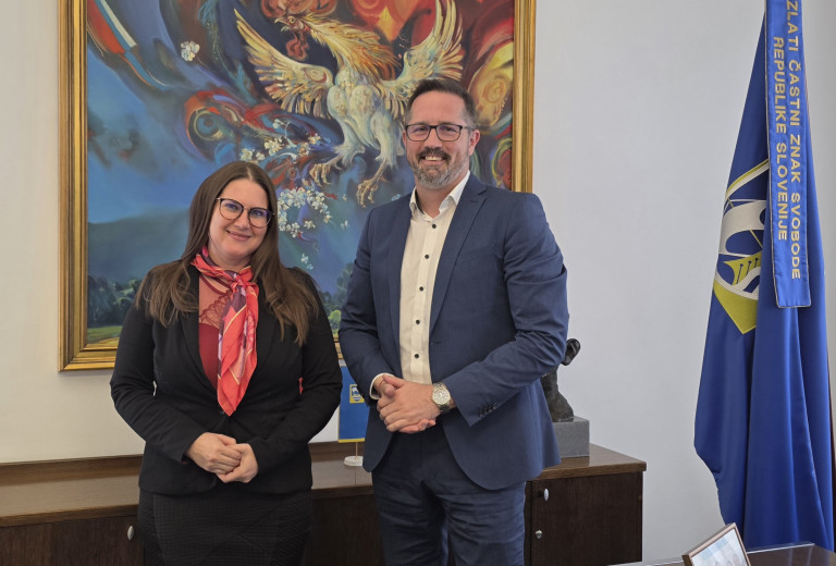 Ministrica za pravosodje na obisku pri županu Občine Vrhnika: v ospredju sanacija sodne stavbe