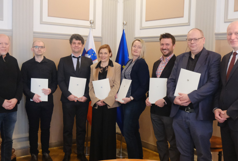 Zaprisega sodnih izvedencev, sodne cenilke in sodnega tolmača