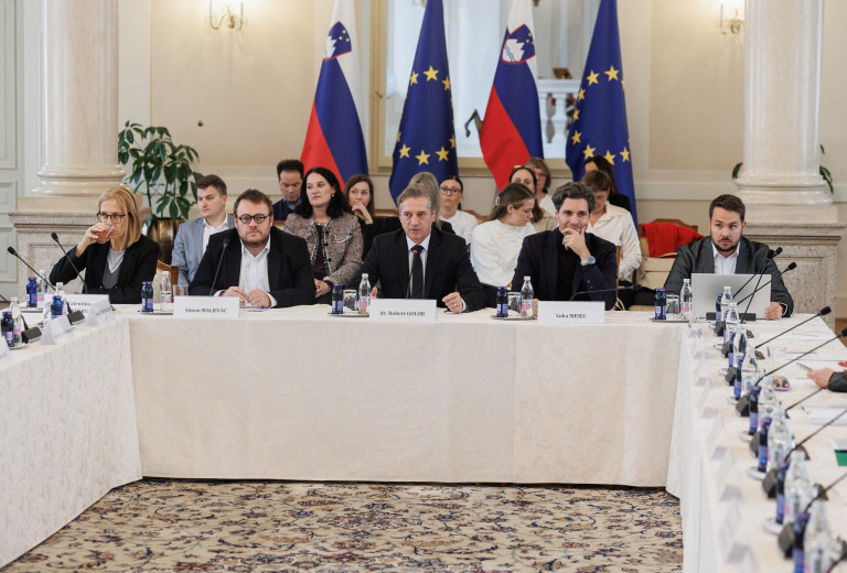 Na drugem posvetu pri predsedniku vlade o napredku na področju dolgotrajne oskrbe