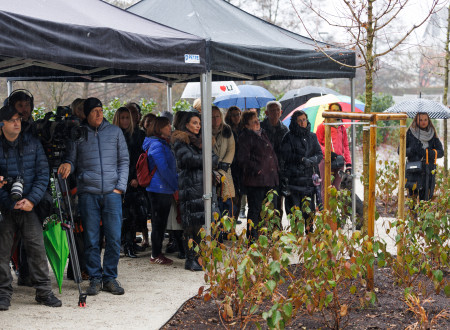 Zbrani ljudje na otvoritvi