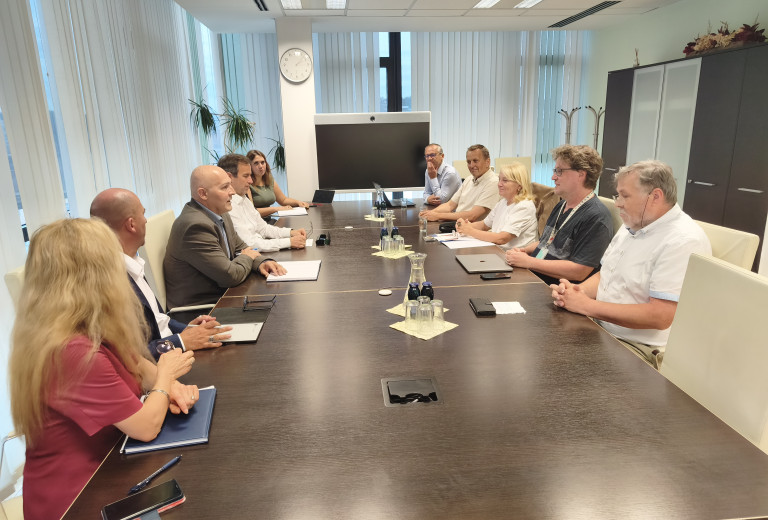 Minister Rončević na srečanju s predstavniki KOsRIS
