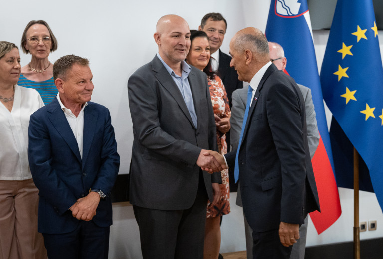 Minister Rončević na seji Sveta vlade za Slovence po svetu