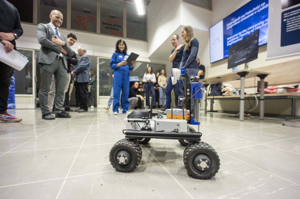 Nasina astronavtka Sunita Williams na obisku na Fakulteti za strojništvo Univerze v Ljubljani.
