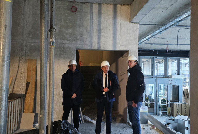 Minister Logaj na vladnem obisku Gorenjske regije