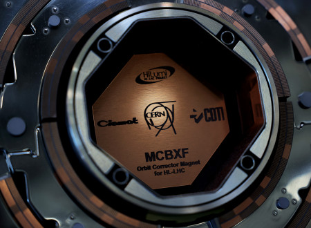 CERN Proizvodnja tovarne magnetov v Cernu.
