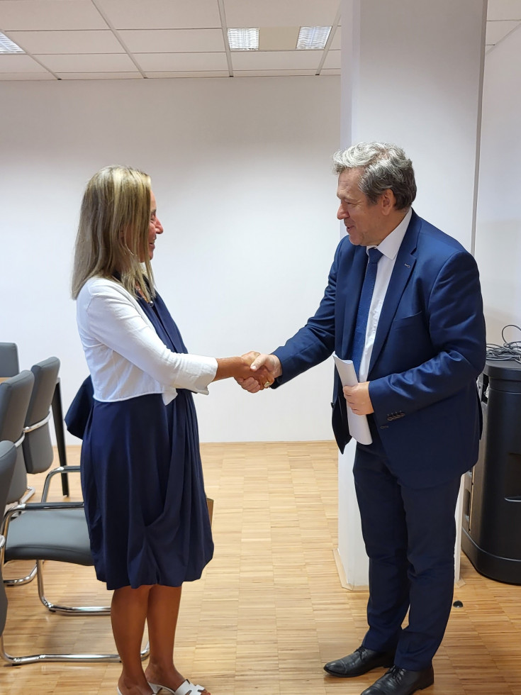 Srečanje ministra dr. Igorja Papiča z rektorico College of Europe in nekdanjo visoko predstavnica EU za skupno zunanjo in varnostno politiko Federico Mogherini.