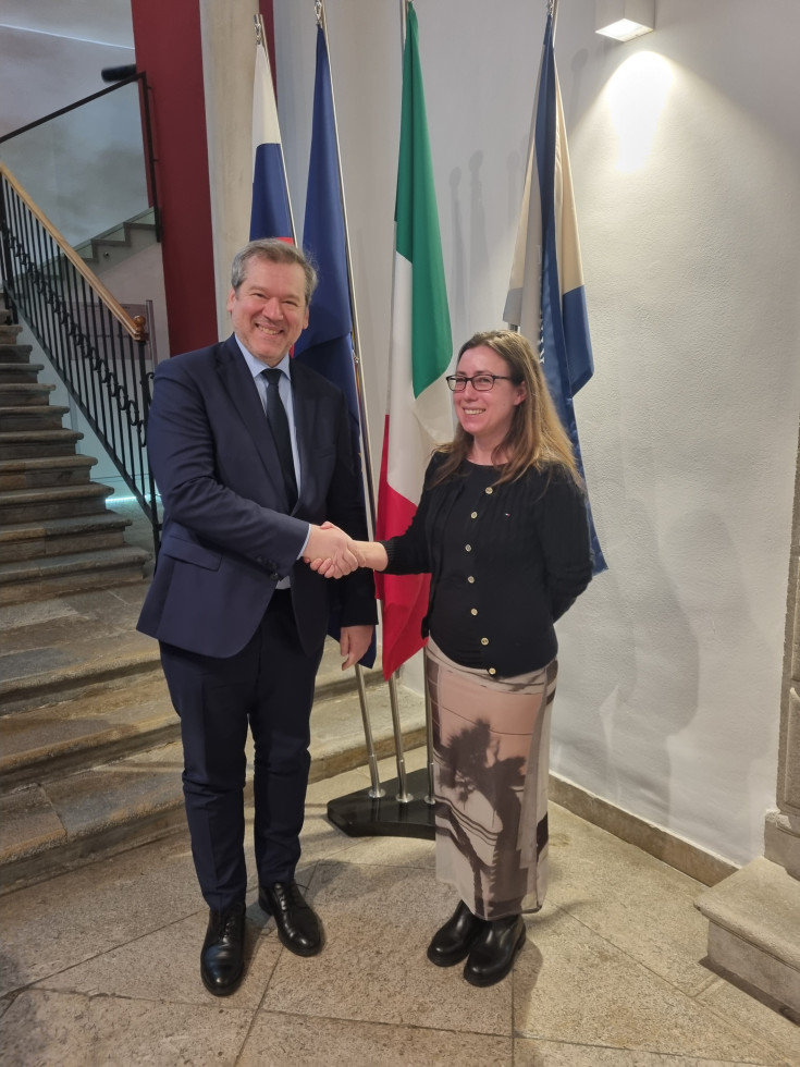 Minister se rokuje z rektorico UP.