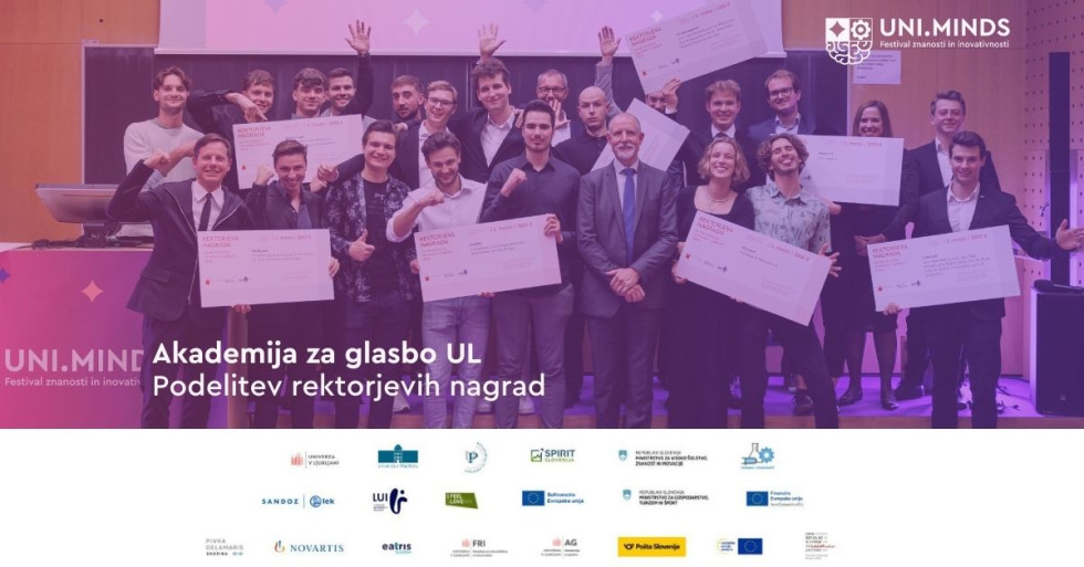 Skupina udeležencev na dogodku UNI-MINDS