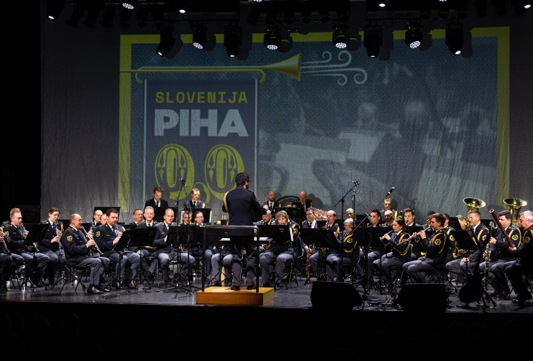 Koncert Slovenija piha 0,0 - poklon treznim voznikom