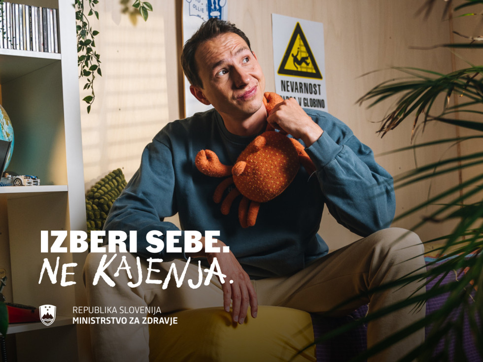 Robert Petan in slogan Namesto cigaret in vejpa raje izberi sebe