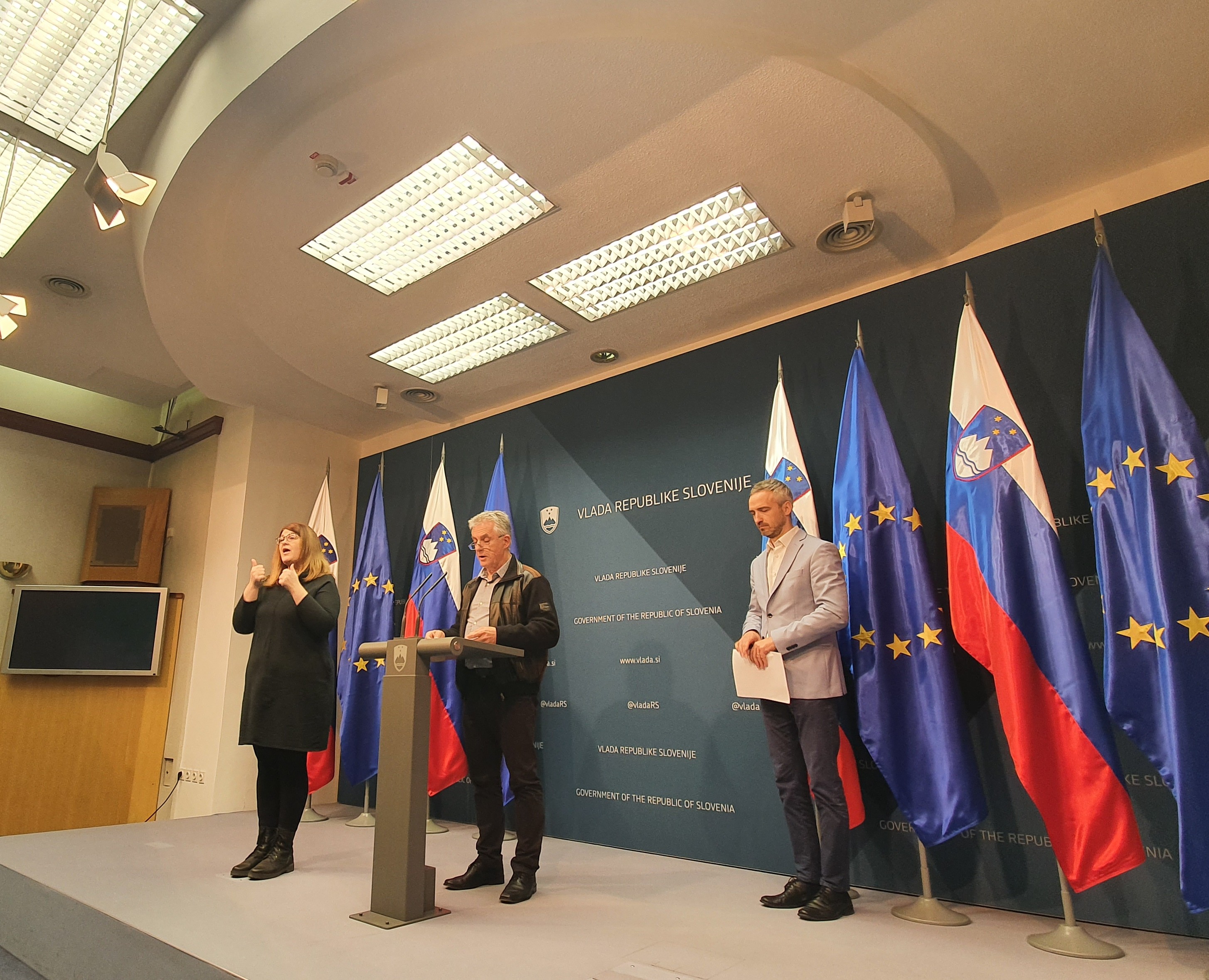 Ministrstvo Za Zdravje Z Vrsto Ukrepov V Boju Proti COVID 19 GOV SI