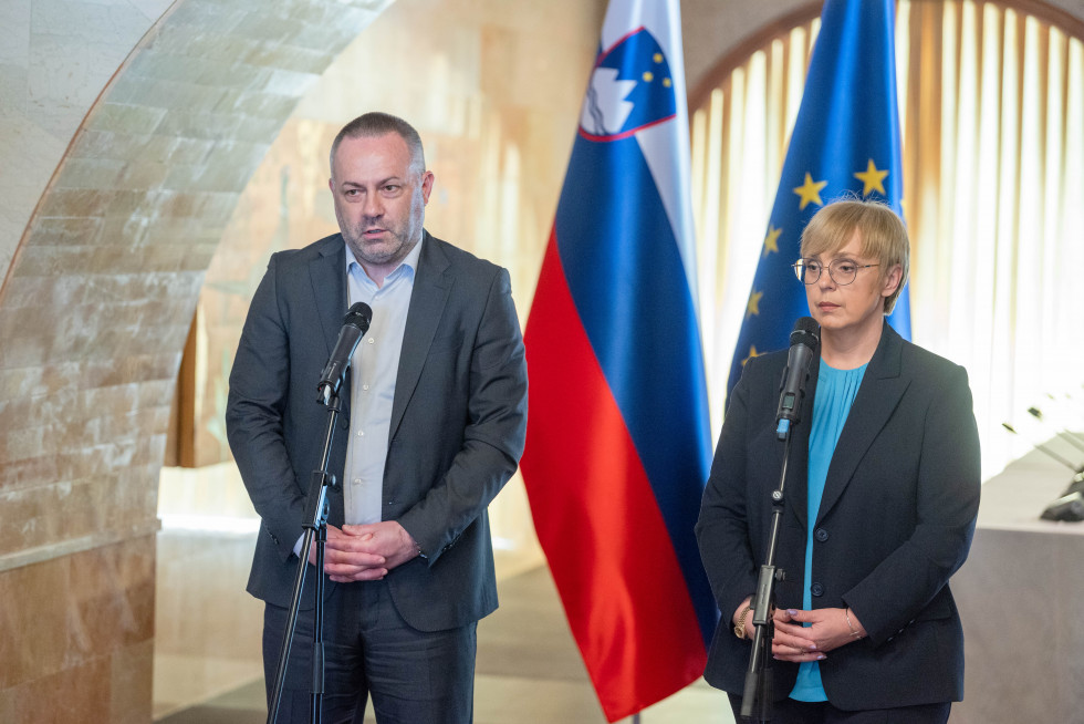 Minister za zdravje Danijel Bešič Loredan in predsednica Republike Slovenije Nataša Pirc Musar