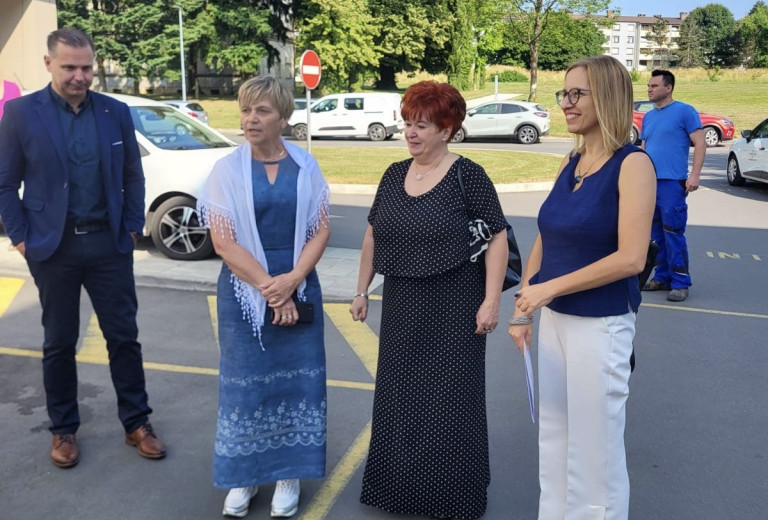 Ministrica za zdravje na delovnem obisku na Ptuju