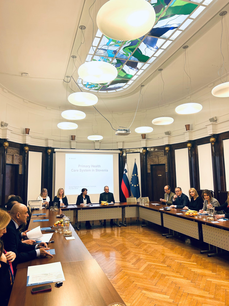 DRžavni sekretar Iztok Kos med sprejemom bosanske delegacije visokih predstavnikov 