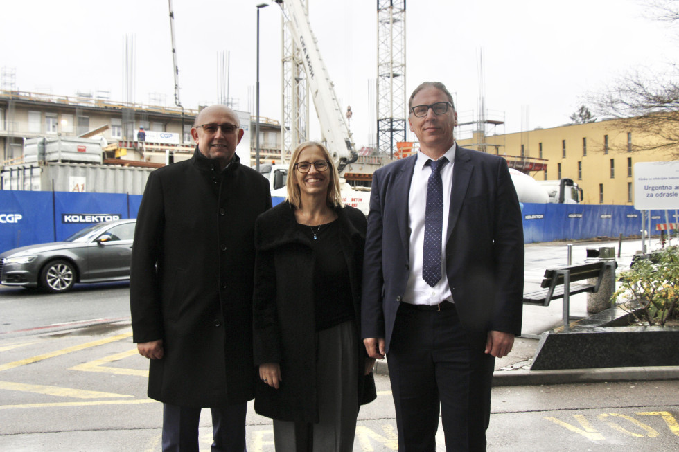 Oglede tekočih investicij v UKC LJ