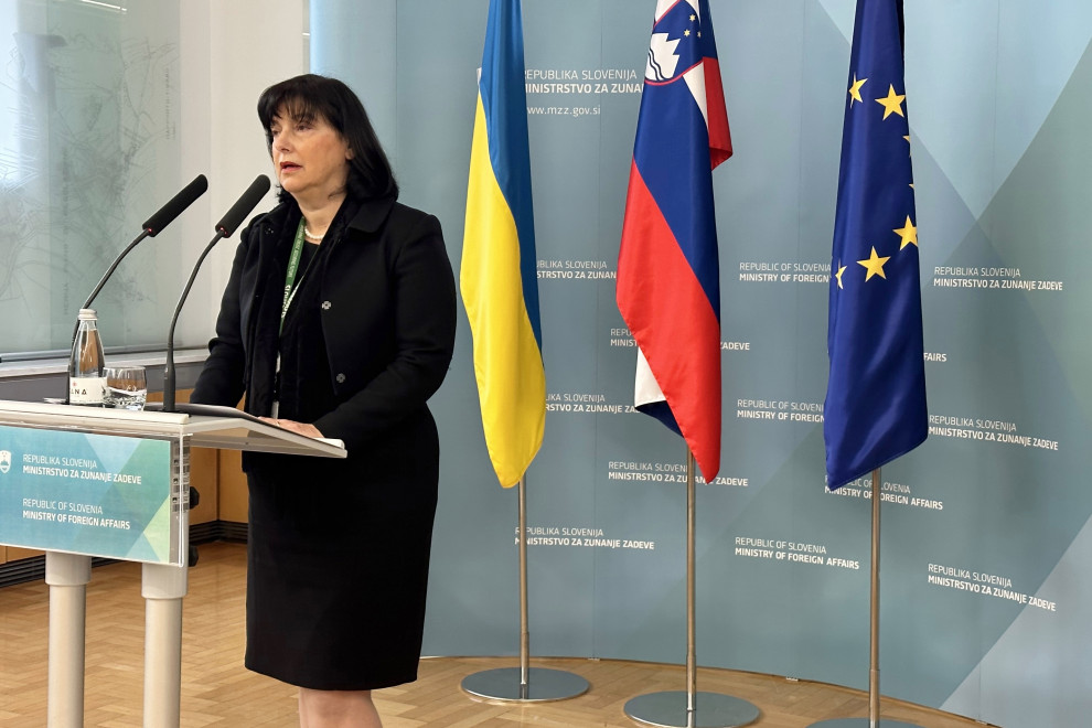 Vršilka dolžnosti generalne sekretarke Renata Cvelbar Bek med nagovorom