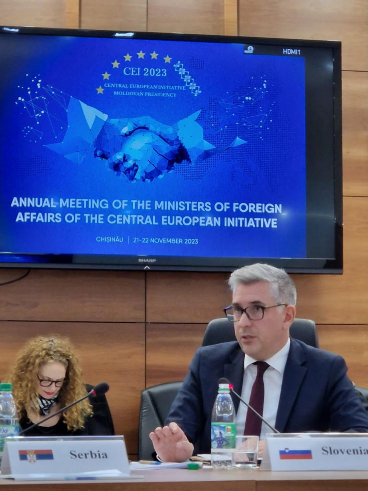 Državni sekretar Marko Štucin govori na zasedanju SEP