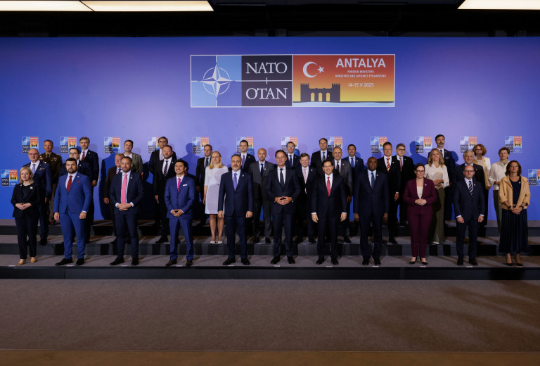 Minister Fajon at informal NATO meeting: Slovenia is aware of its share of responsibility for collective security