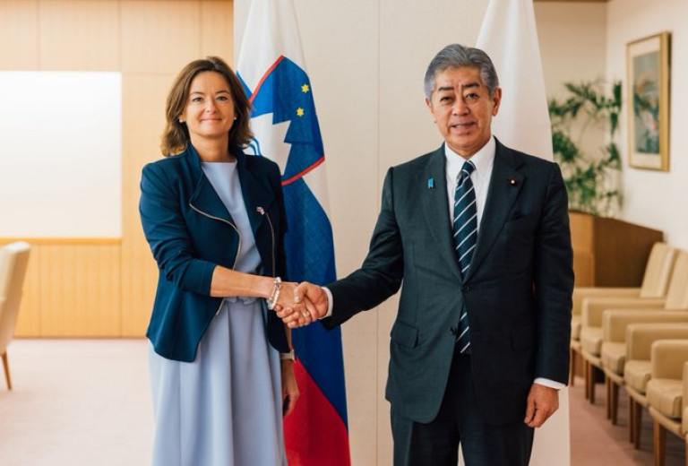 Fajon v Tokiu o krepitvi gospodarskih vezi z Japonsko in prizadevanjih za mir na Bližnjem vzhodu