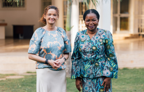 s PV (sogovornici stojita)